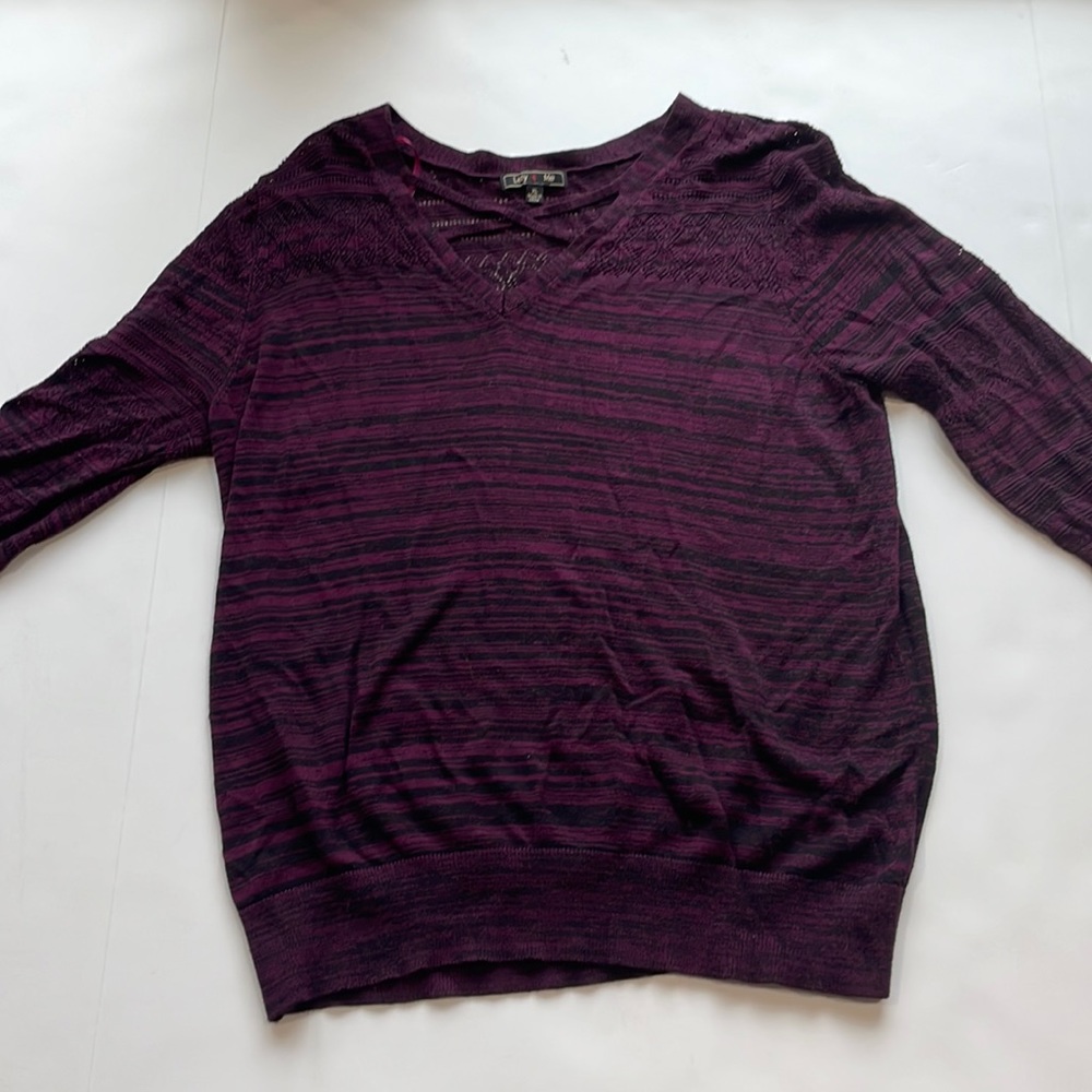 Three Quarter sleeve sweater